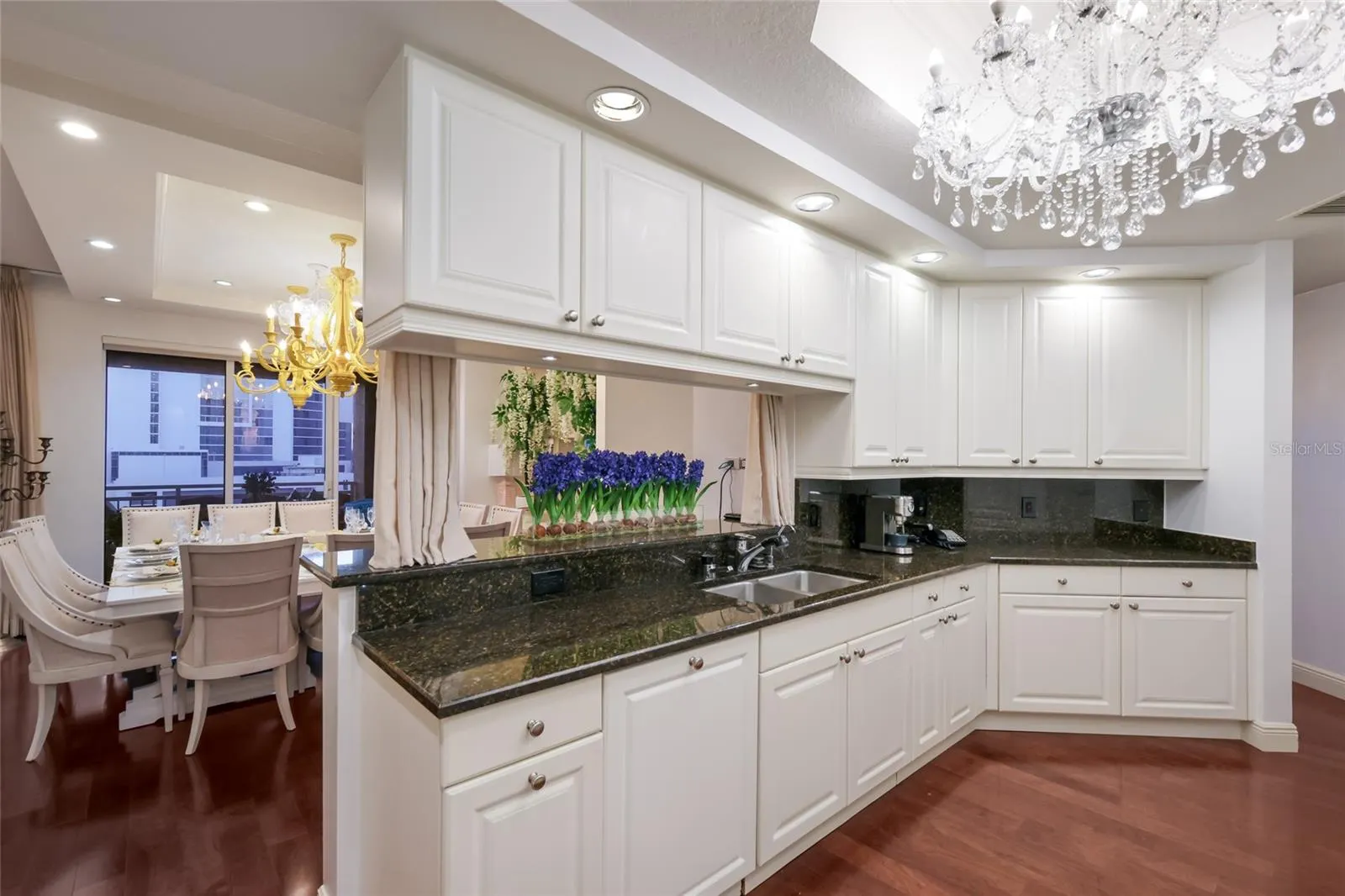 35 WATERGATE DR #804 #804