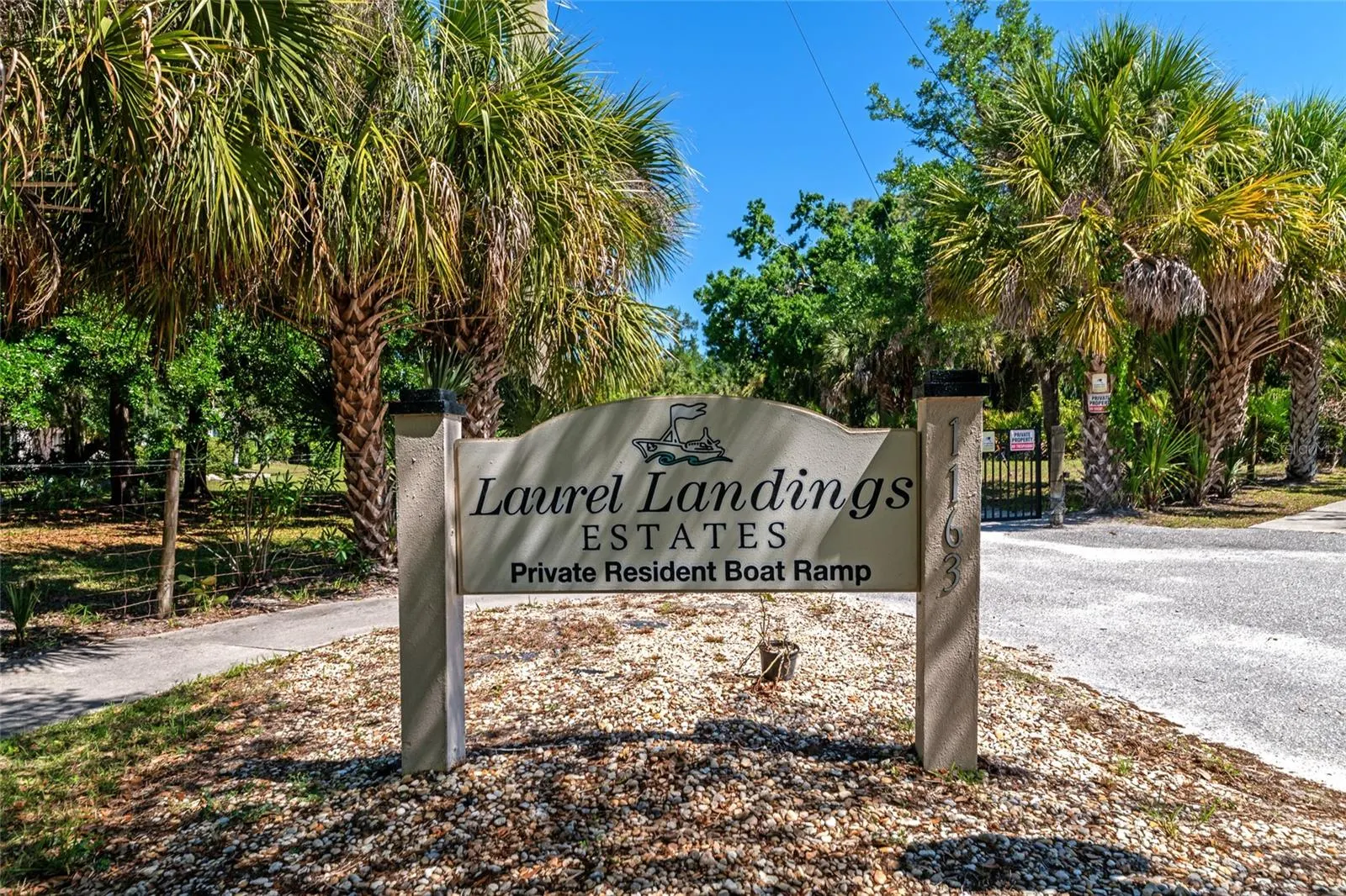 1101 KINGS WAY DR