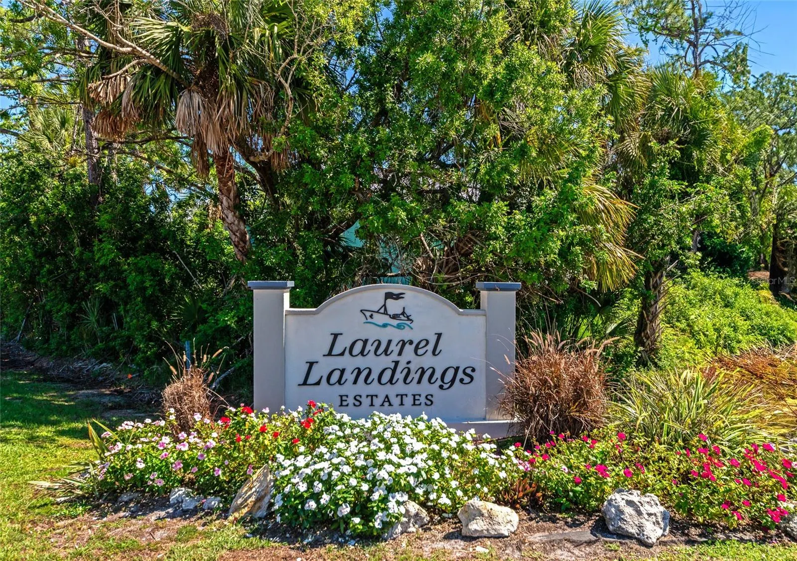 1101 KINGS WAY DR