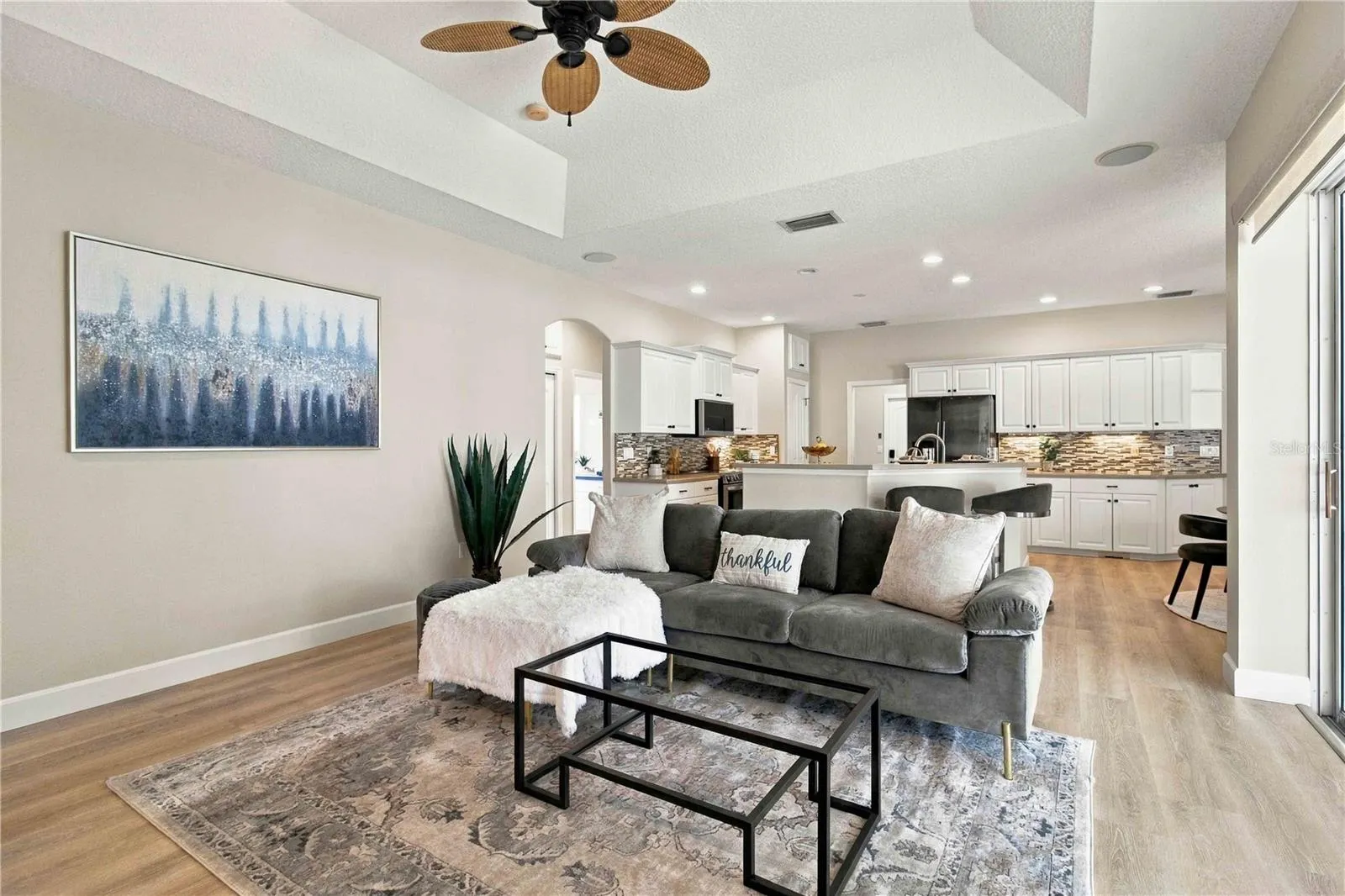 6274 AVENTURA DR