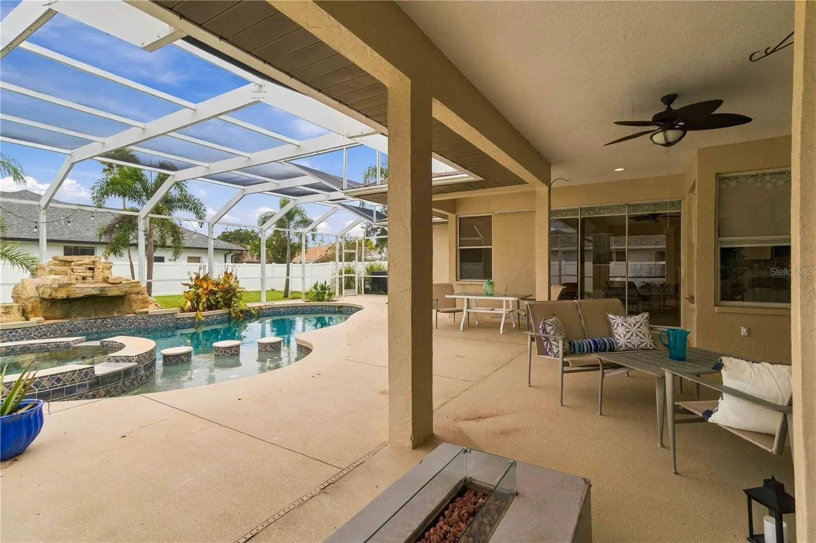 6274 AVENTURA DR