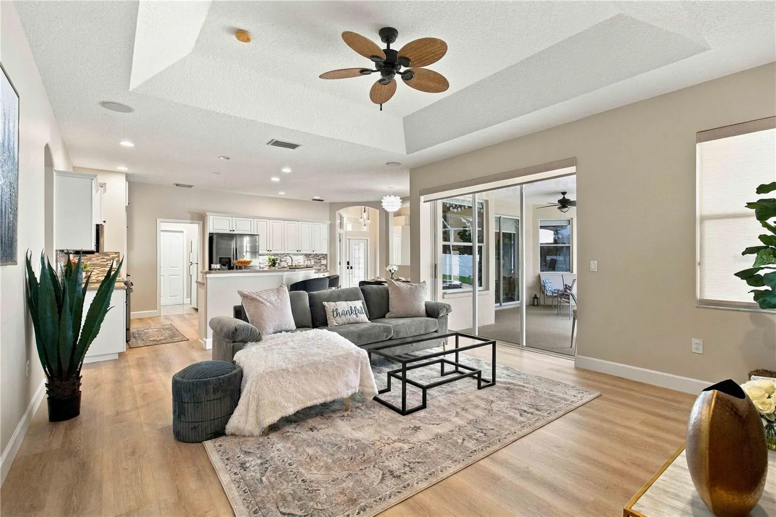 6274 AVENTURA DR