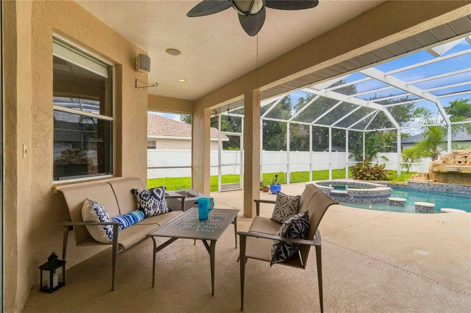 6274 AVENTURA DR