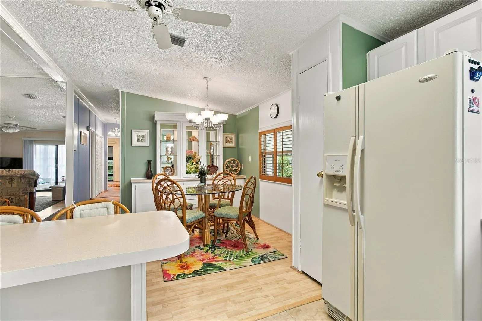 15 MEADOWLARK CIR