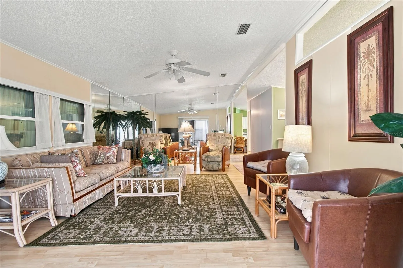 15 MEADOWLARK CIR