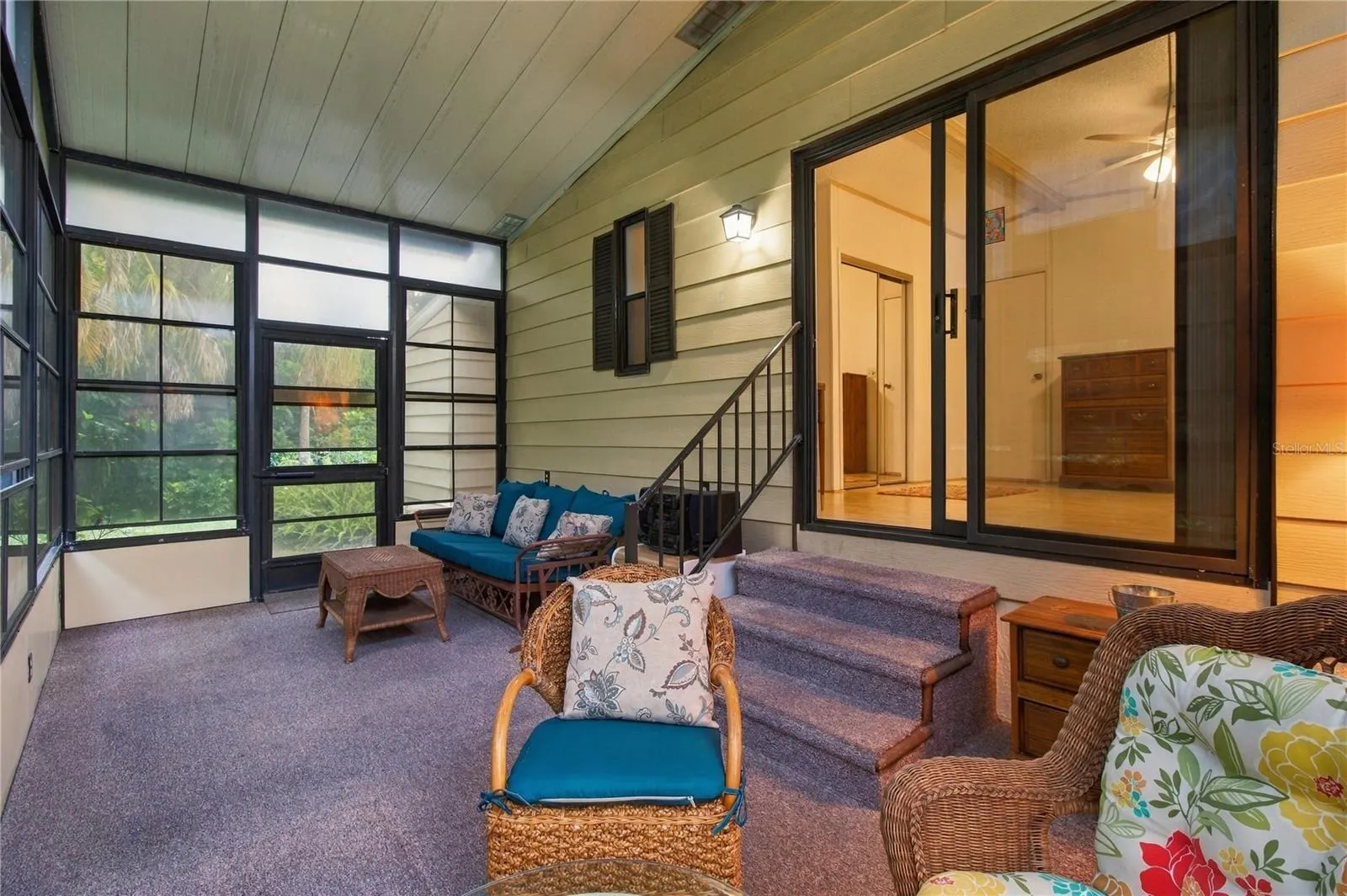 15 MEADOWLARK CIR