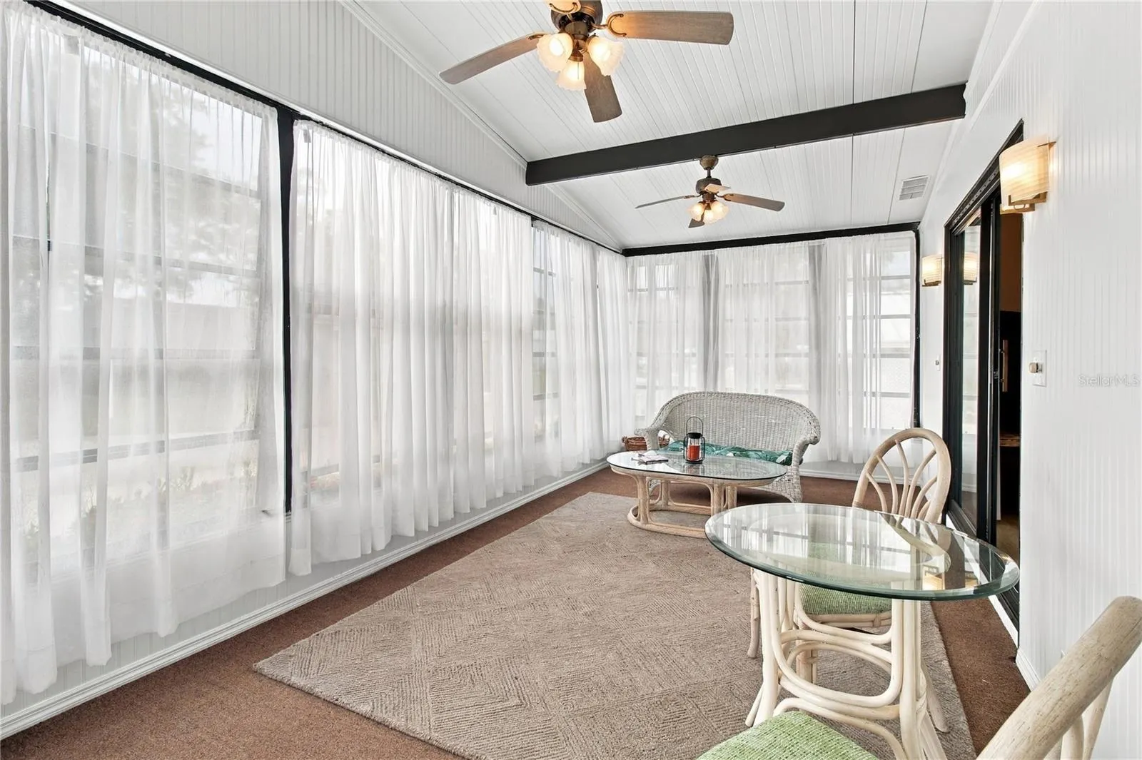 15 MEADOWLARK CIR