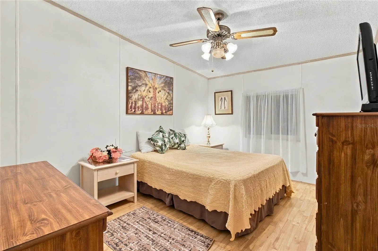 15 MEADOWLARK CIR