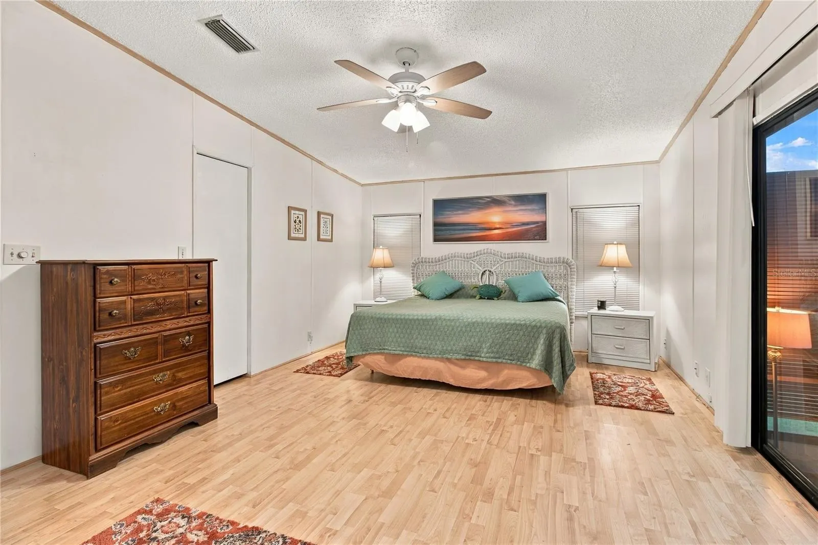 15 MEADOWLARK CIR