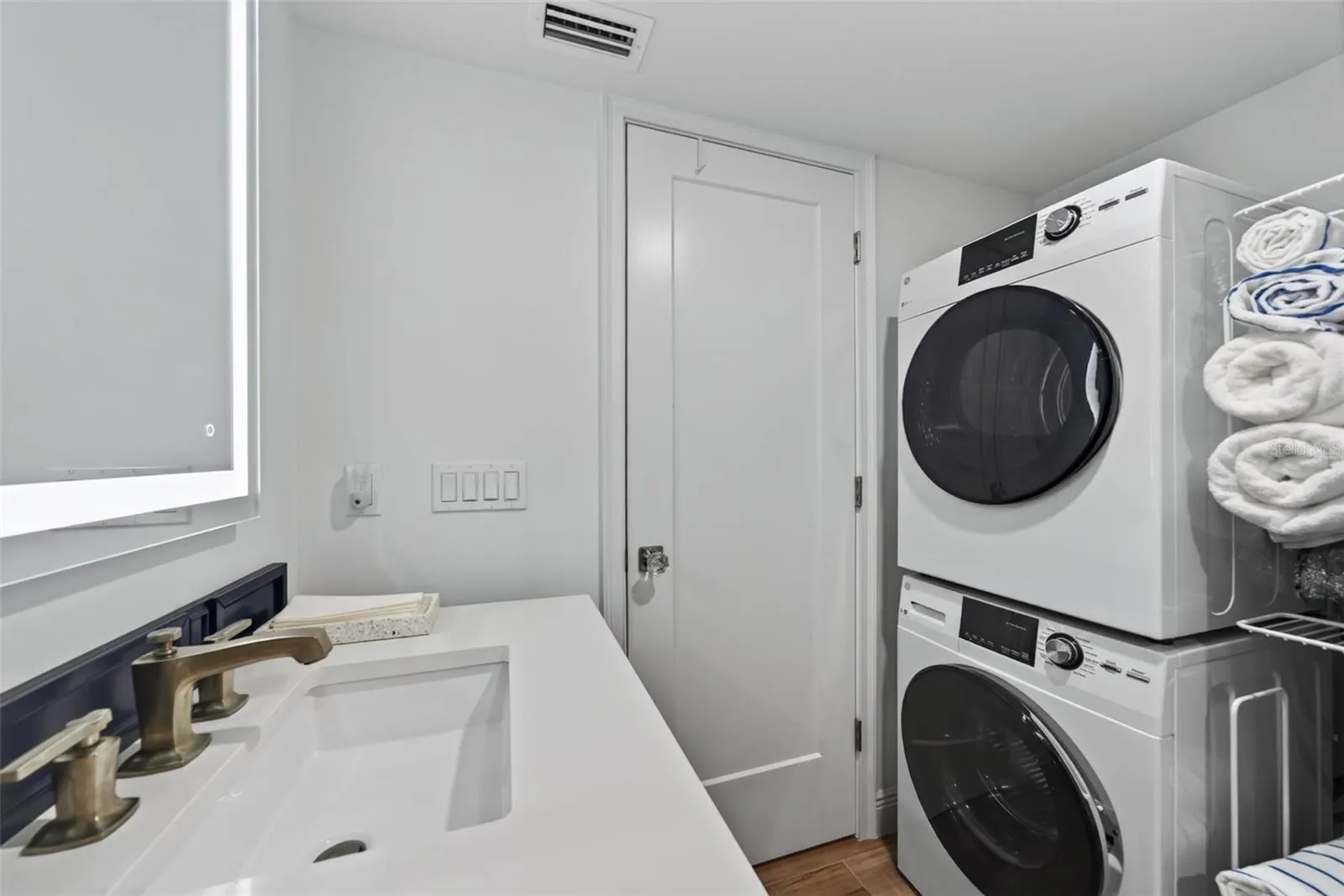 1313 DOCKSIDE PL #120 #120