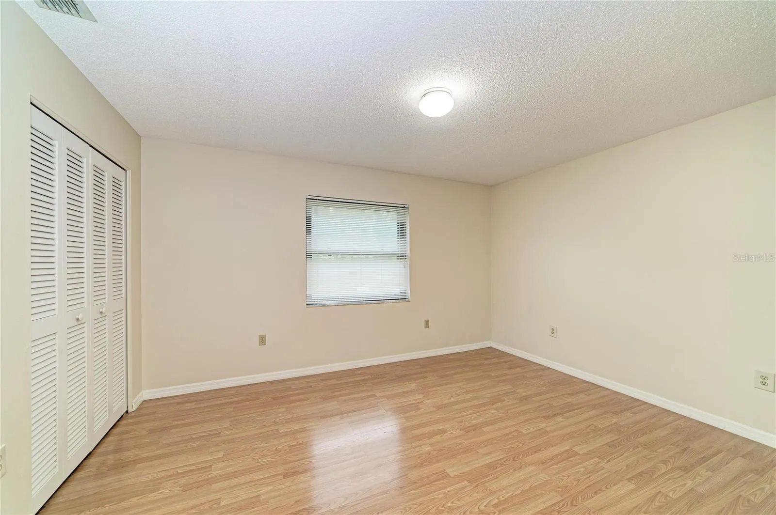 4205 4TH AVE W