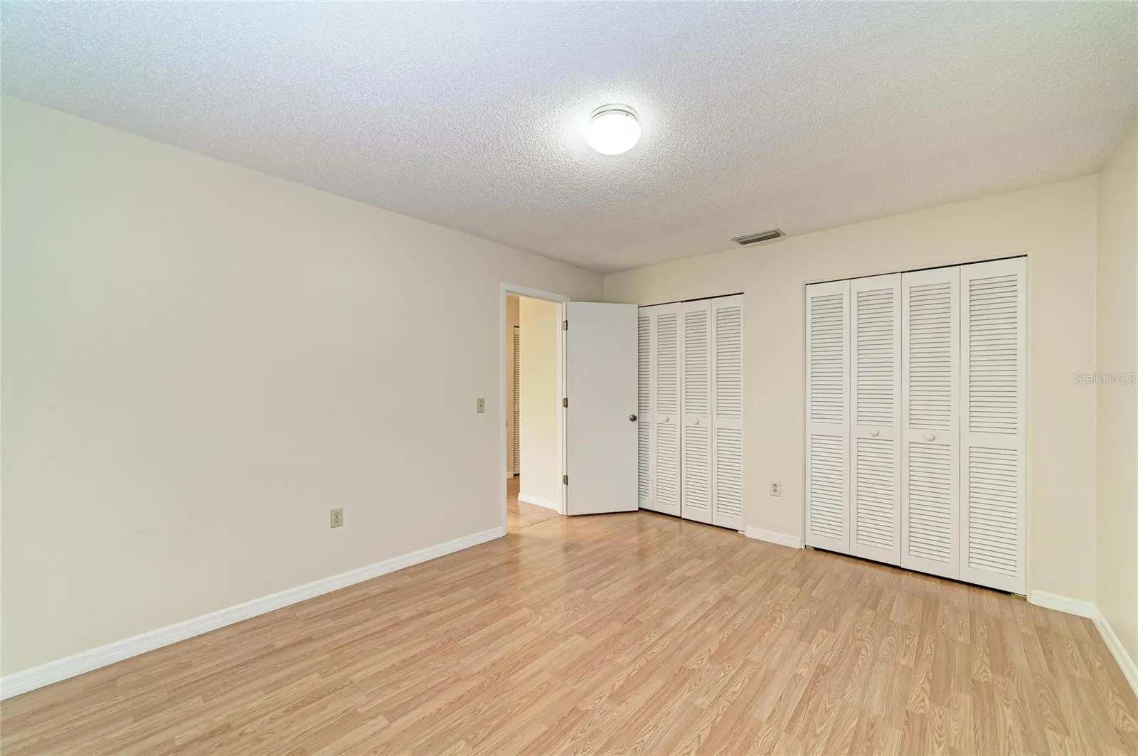 4205 4TH AVE W