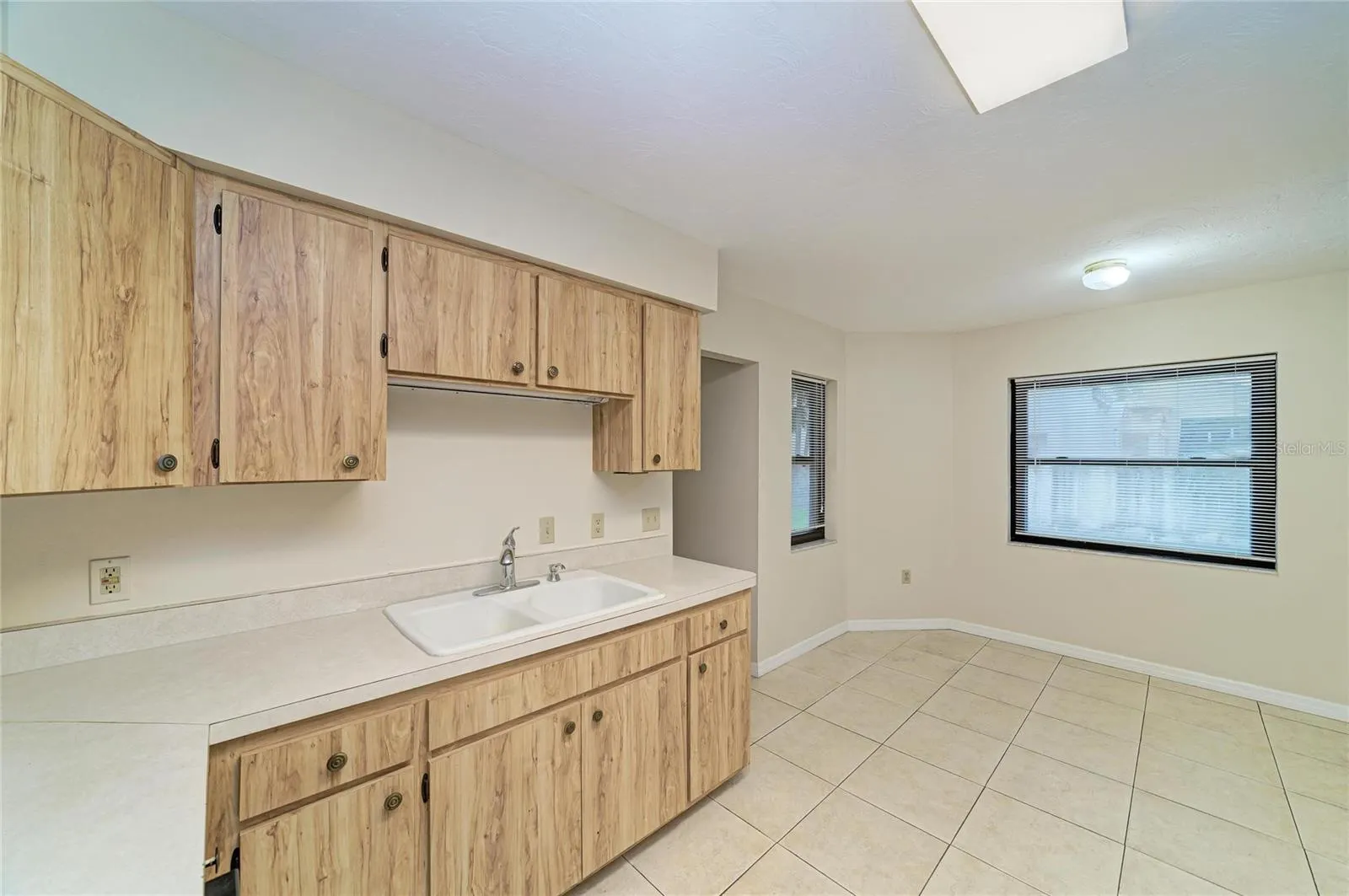 4205 4TH AVE W
