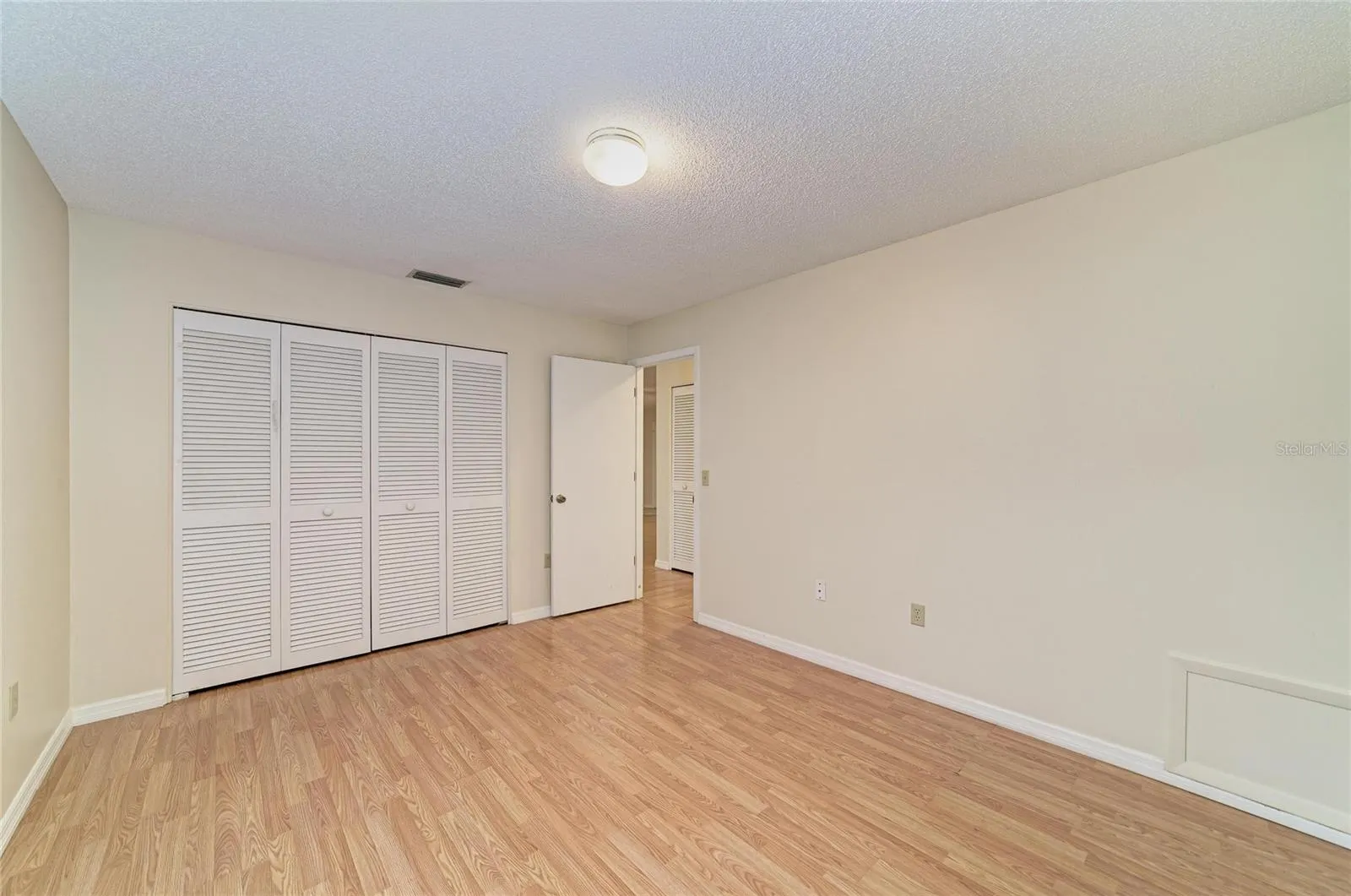 4205 4TH AVE W