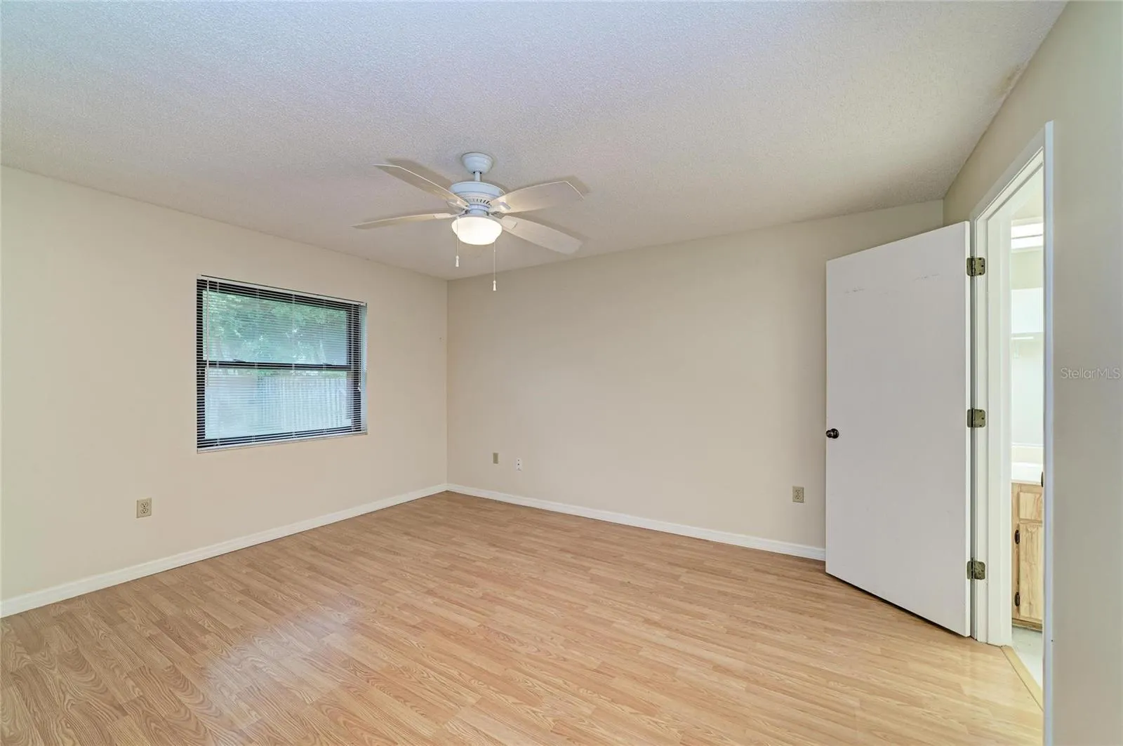4205 4TH AVE W