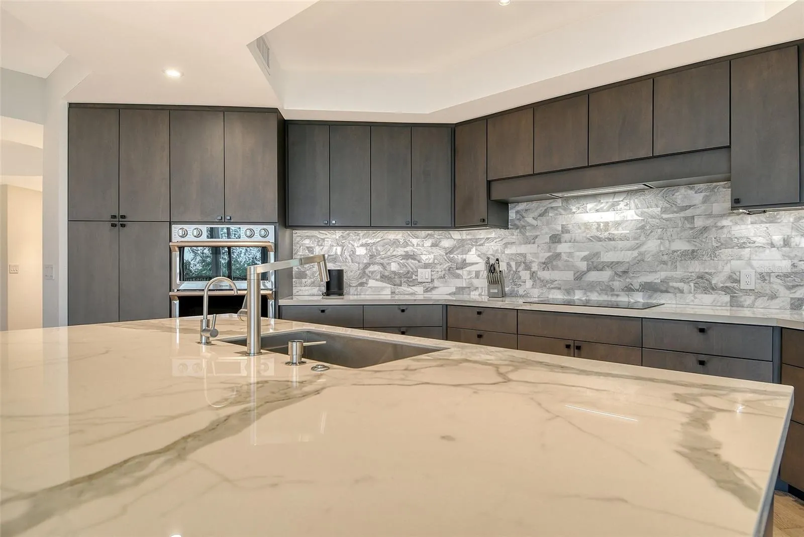 401 N POINT RD #404 #404