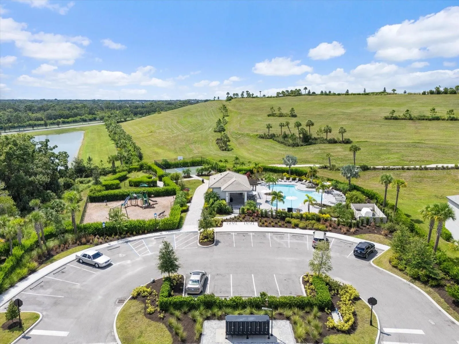 6326 GRANDVIEW HILL CT