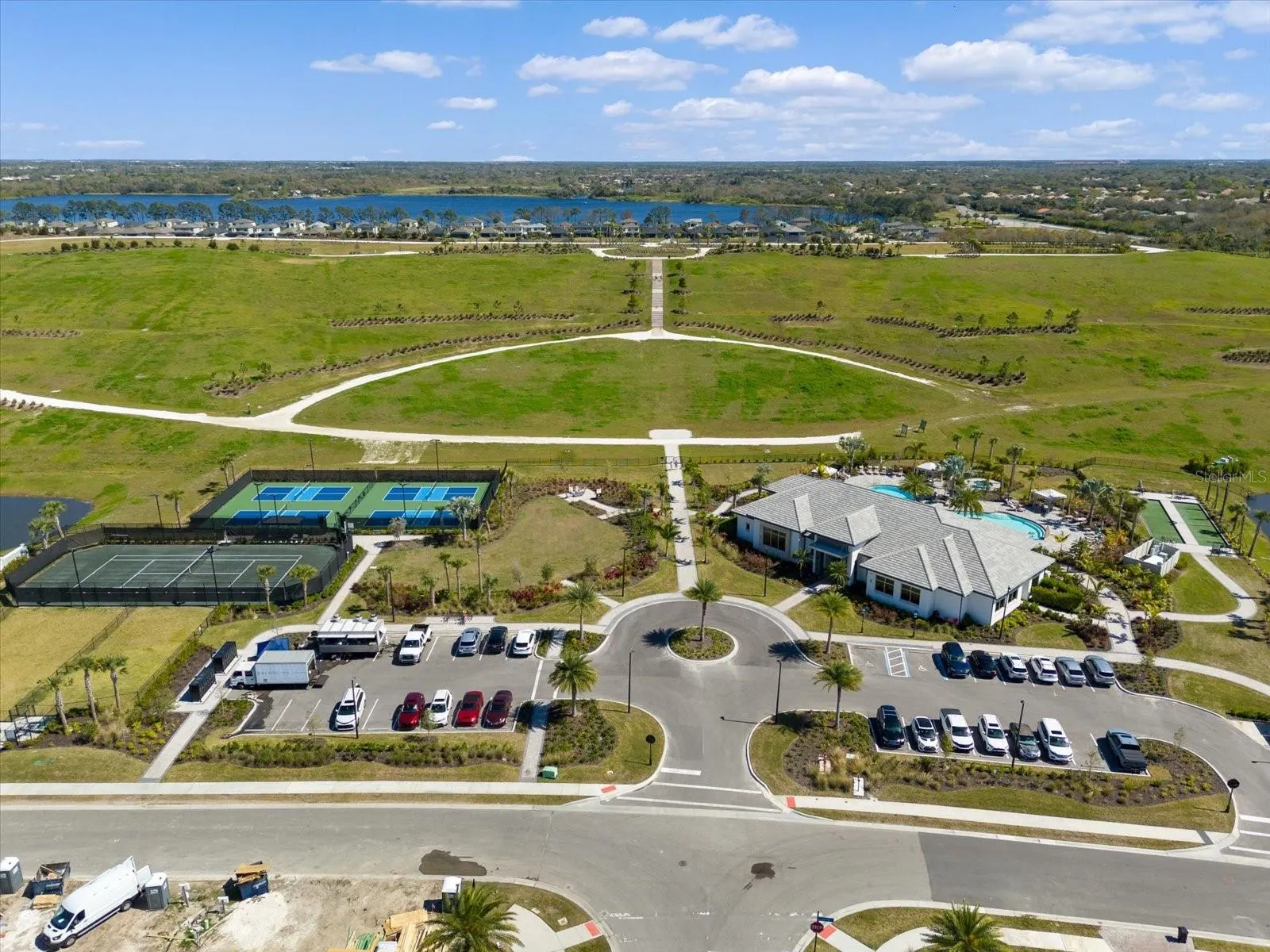 6326 GRANDVIEW HILL CT