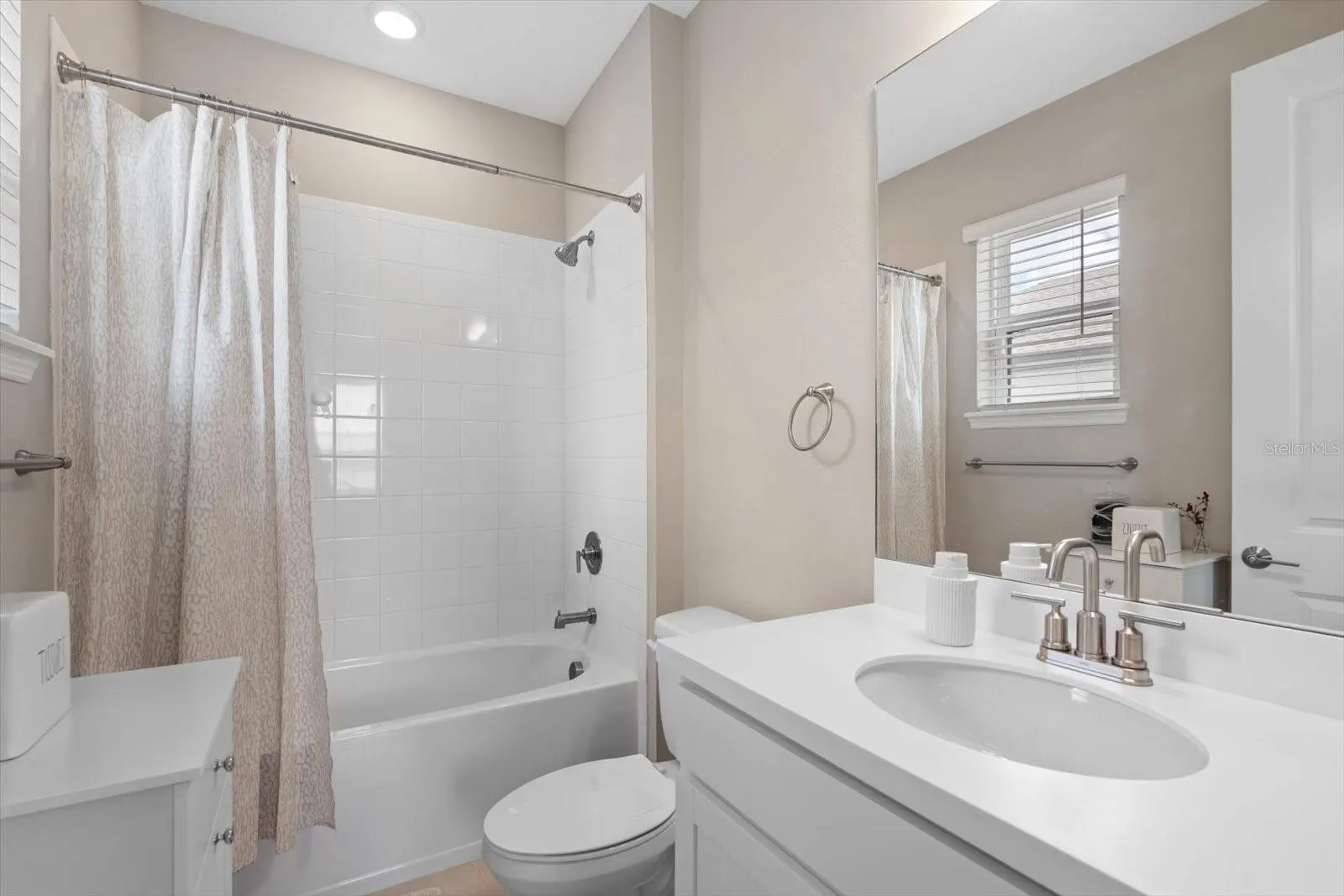 6326 GRANDVIEW HILL CT