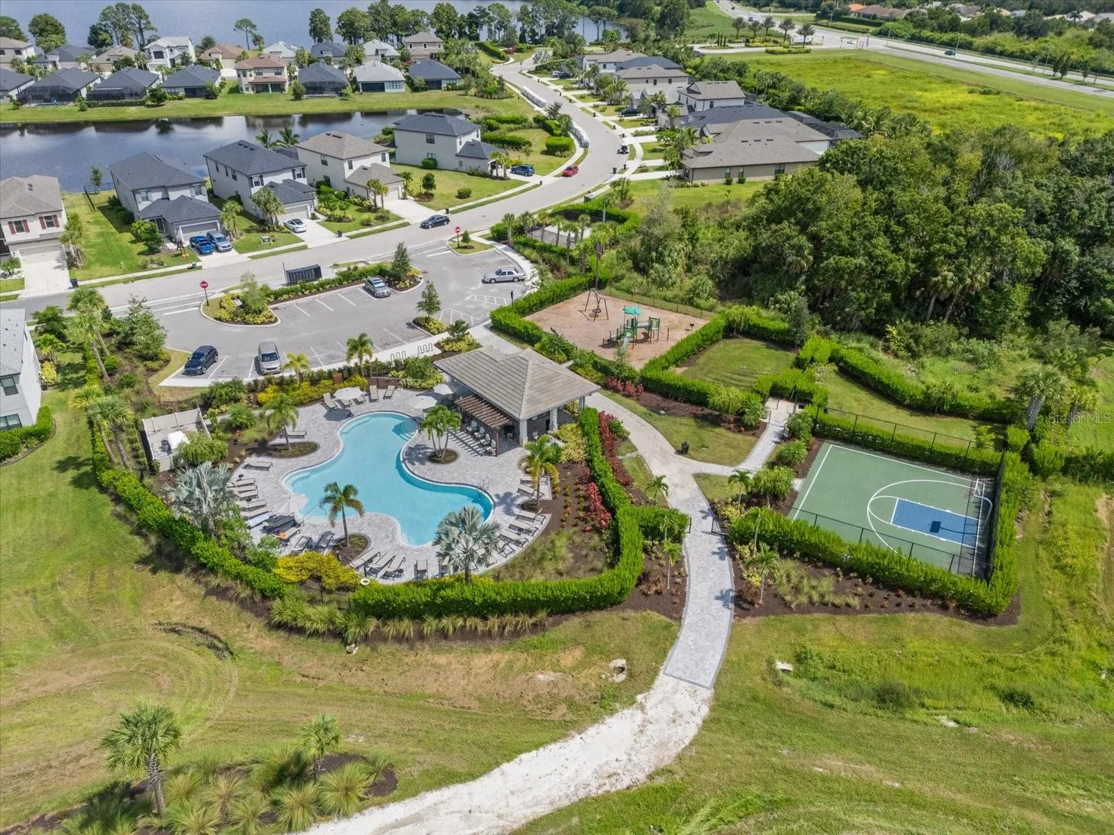 6326 GRANDVIEW HILL CT