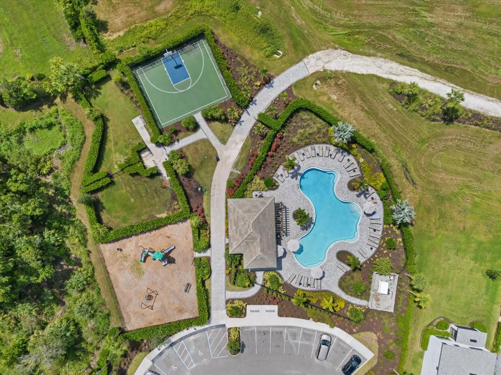 6326 GRANDVIEW HILL CT