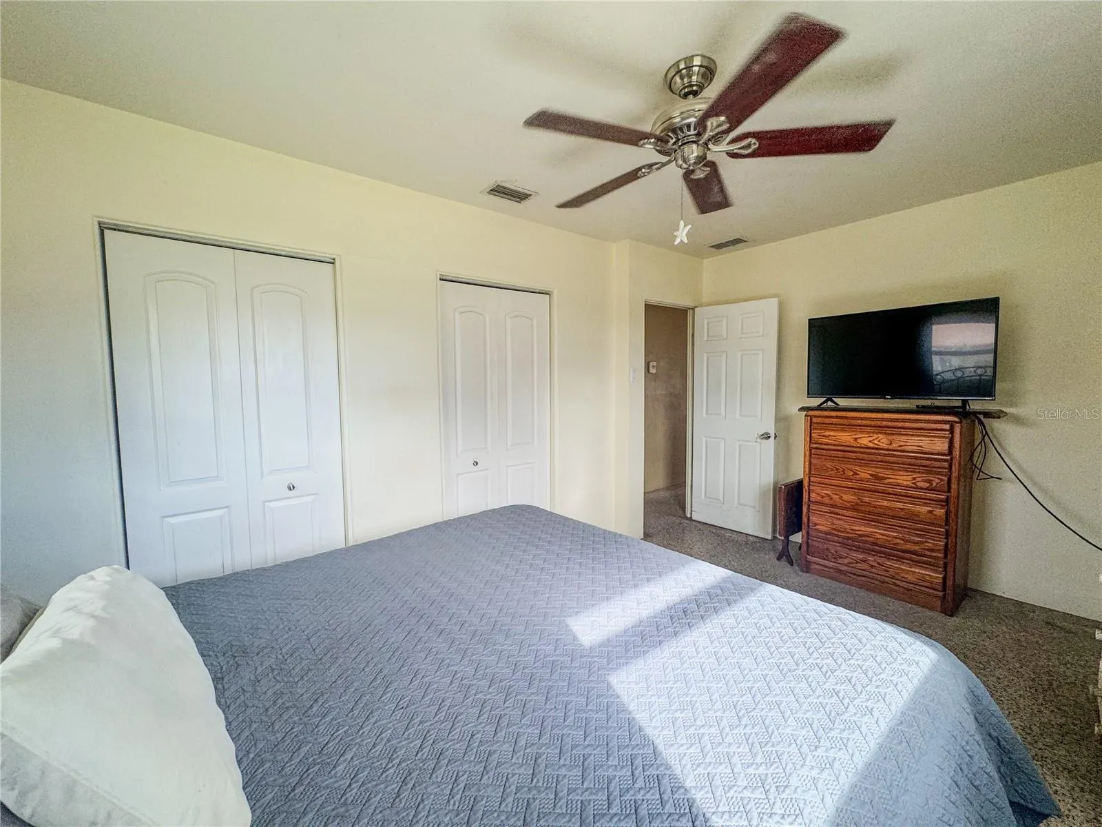 1205 SUNSET AVE