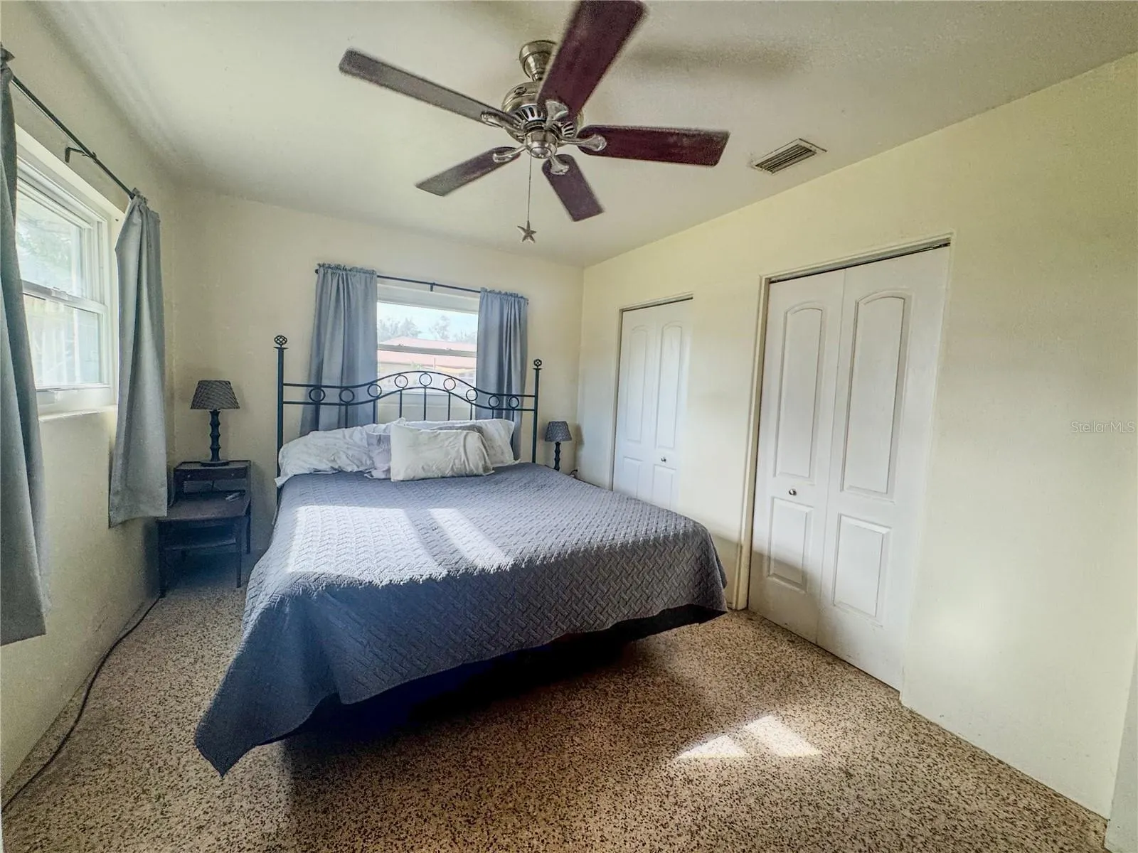 1205 SUNSET AVE