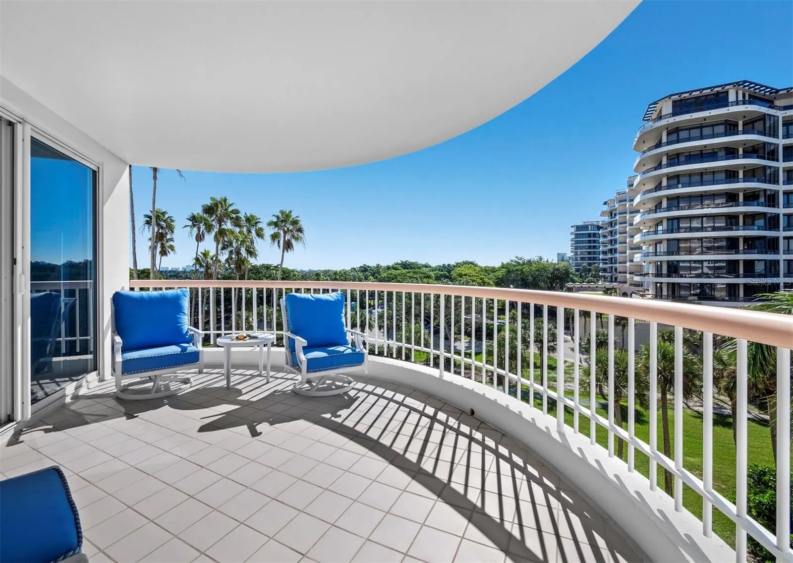 455 LONGBOAT CLUB RD #402 #402