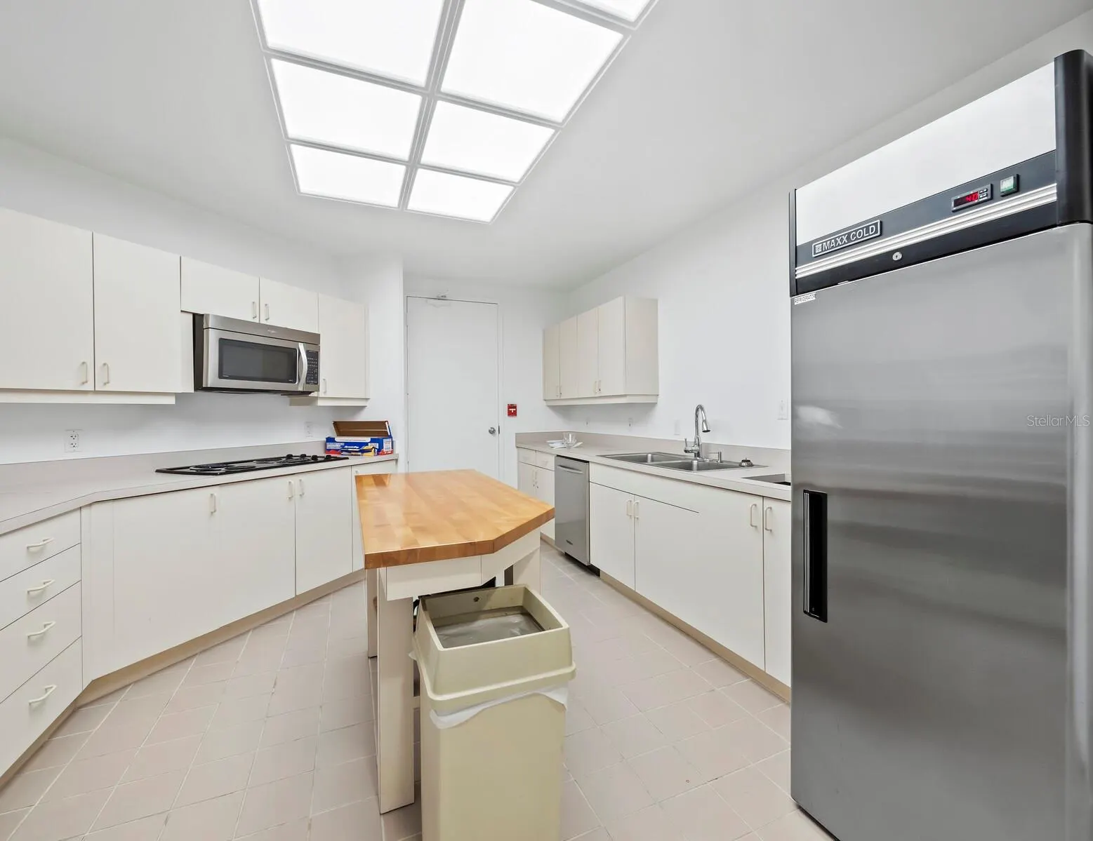 455 LONGBOAT CLUB RD #402 #402