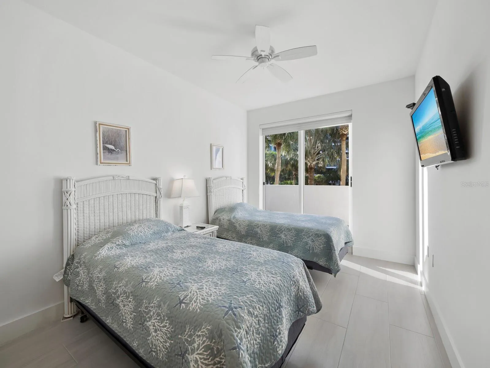 455 LONGBOAT CLUB RD #402 #402