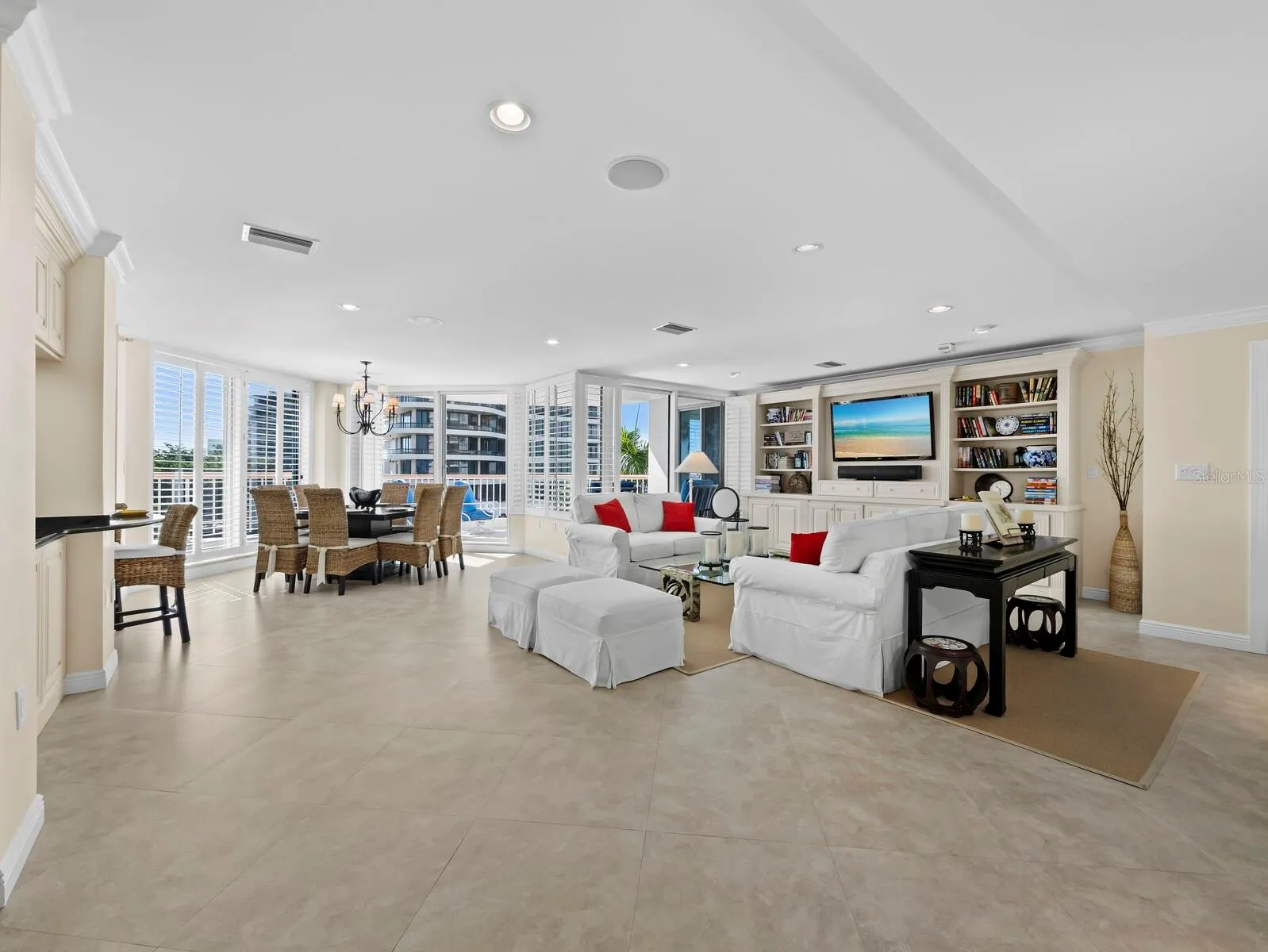 455 LONGBOAT CLUB RD #402 #402