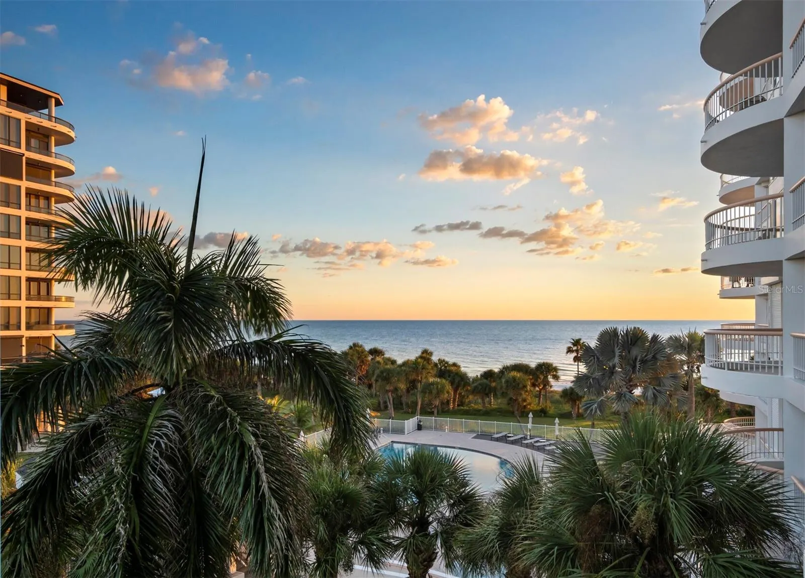 455 LONGBOAT CLUB RD #402 #402