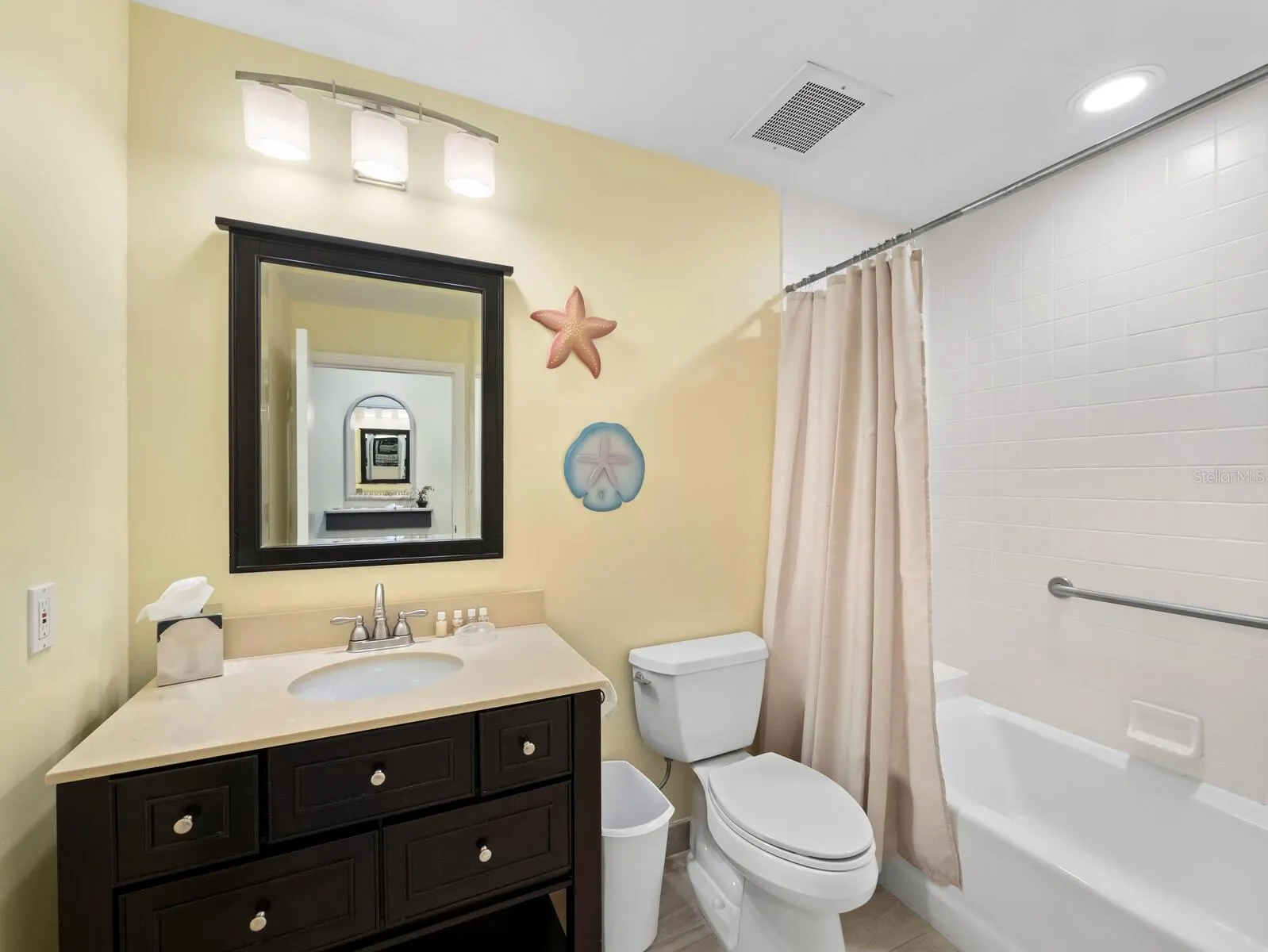 455 LONGBOAT CLUB RD #402 #402