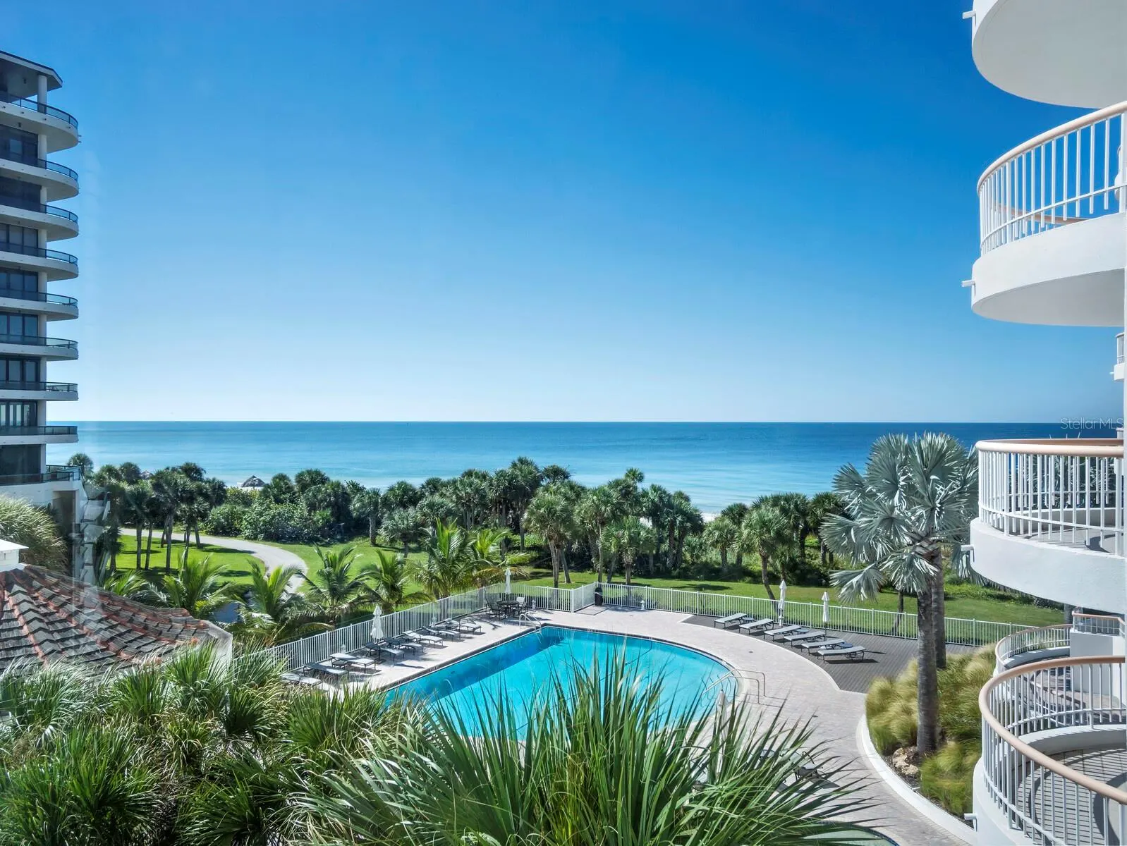 455 LONGBOAT CLUB RD #402 #402