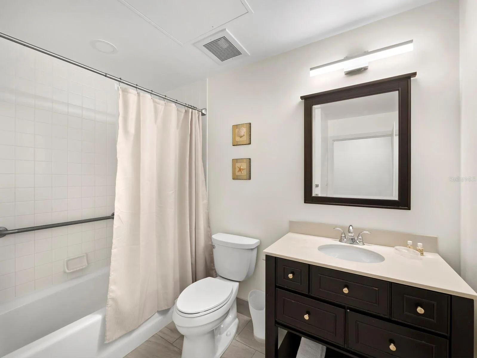 455 LONGBOAT CLUB RD #402 #402