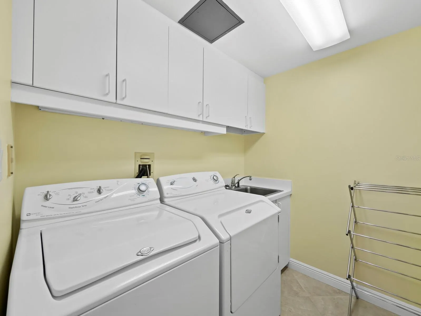 455 LONGBOAT CLUB RD #402 #402