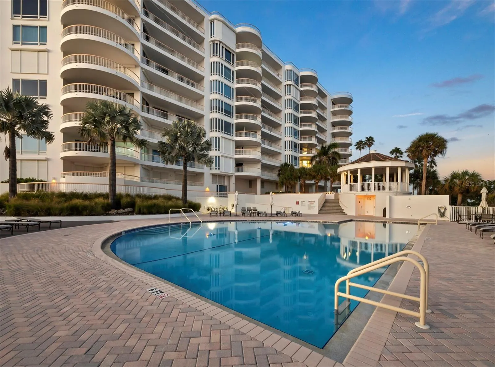 455 LONGBOAT CLUB RD #402 #402