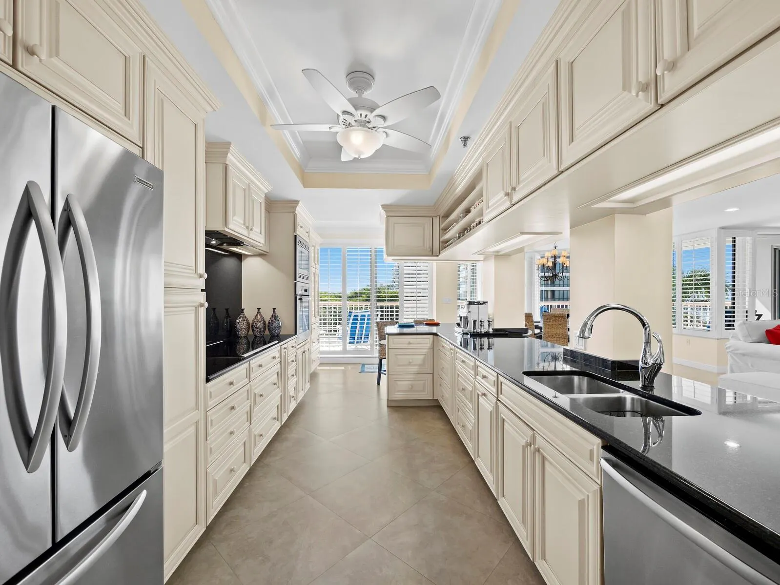 455 LONGBOAT CLUB RD #402 #402