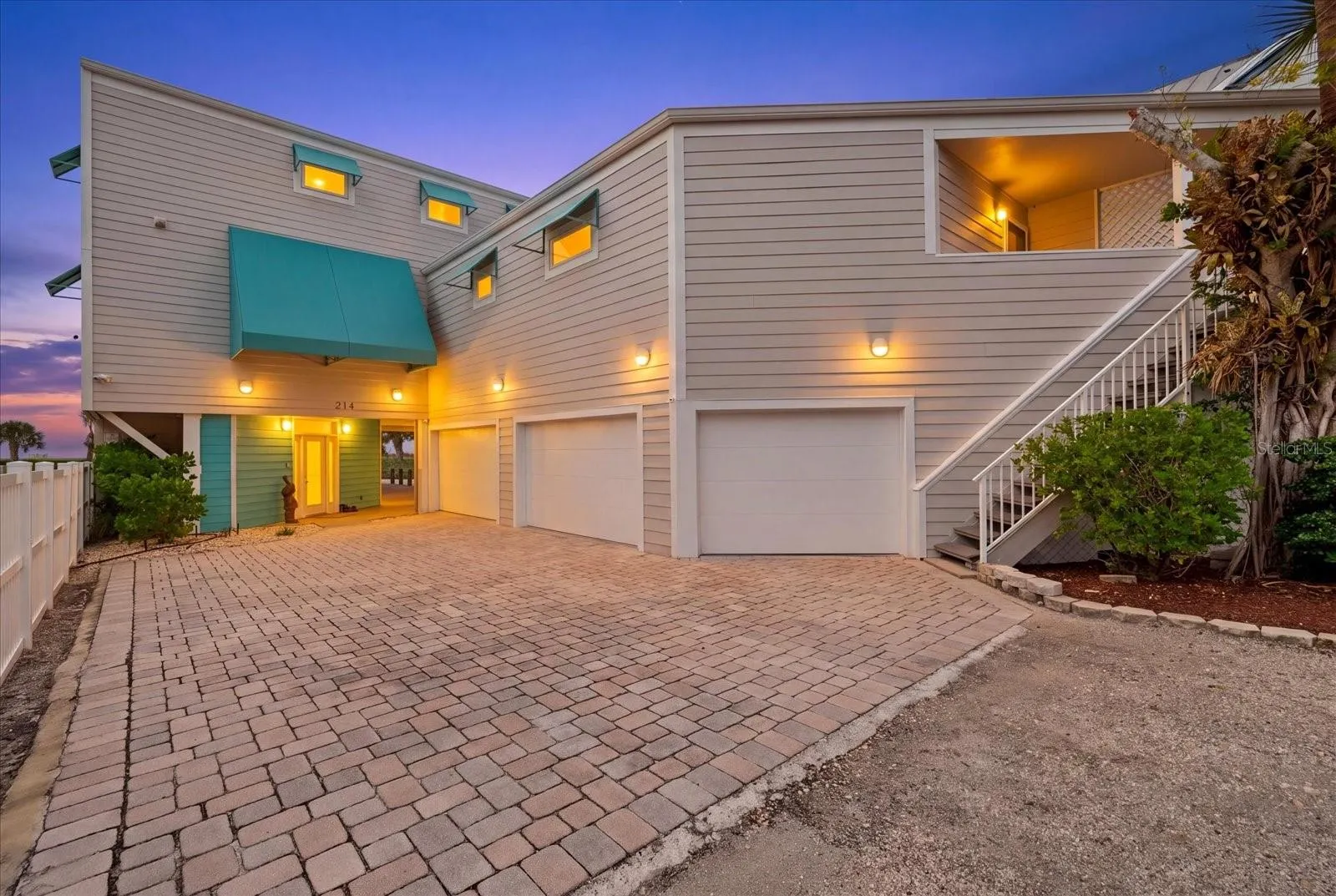 214 TENACITY LN