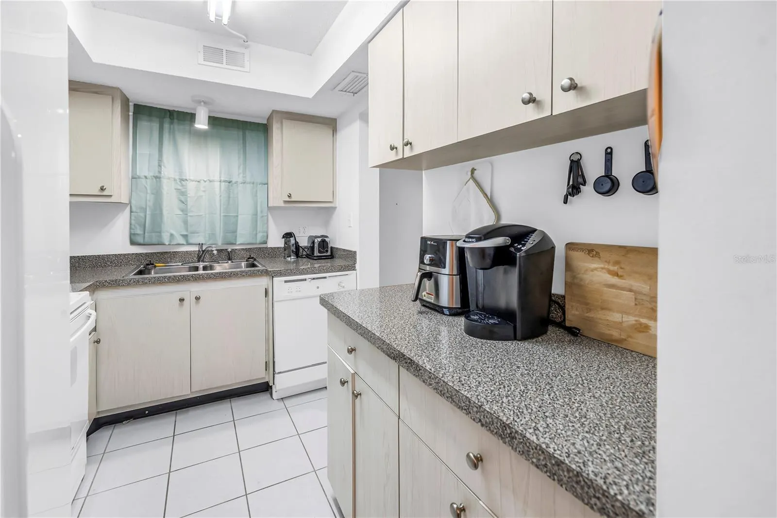 4137 HERON WAY #204 #204