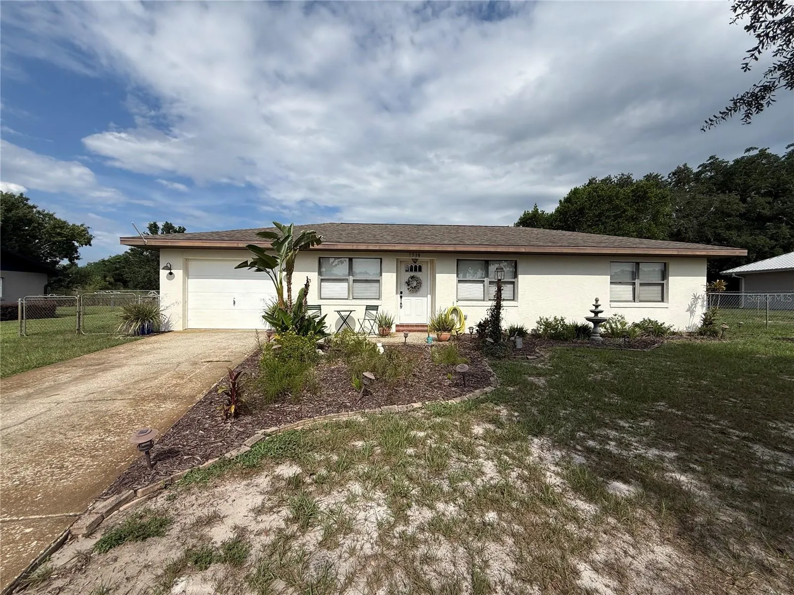 1739 TAYLOE LN