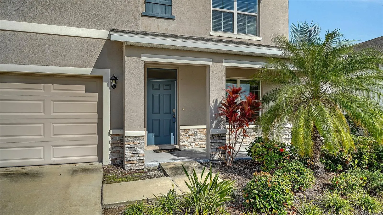 17329 RESERVA DR