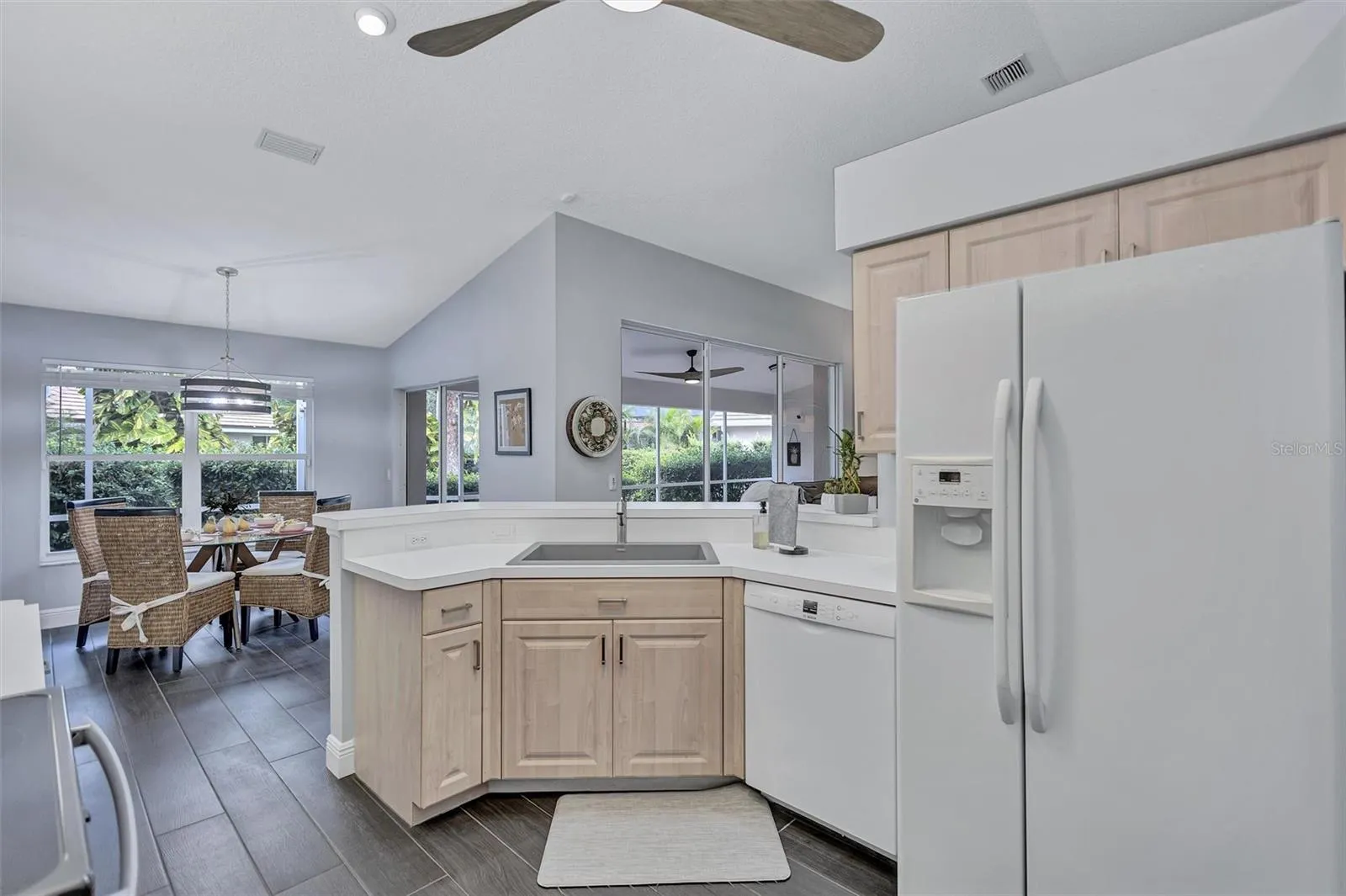 2104 TOCOBAGA LN
