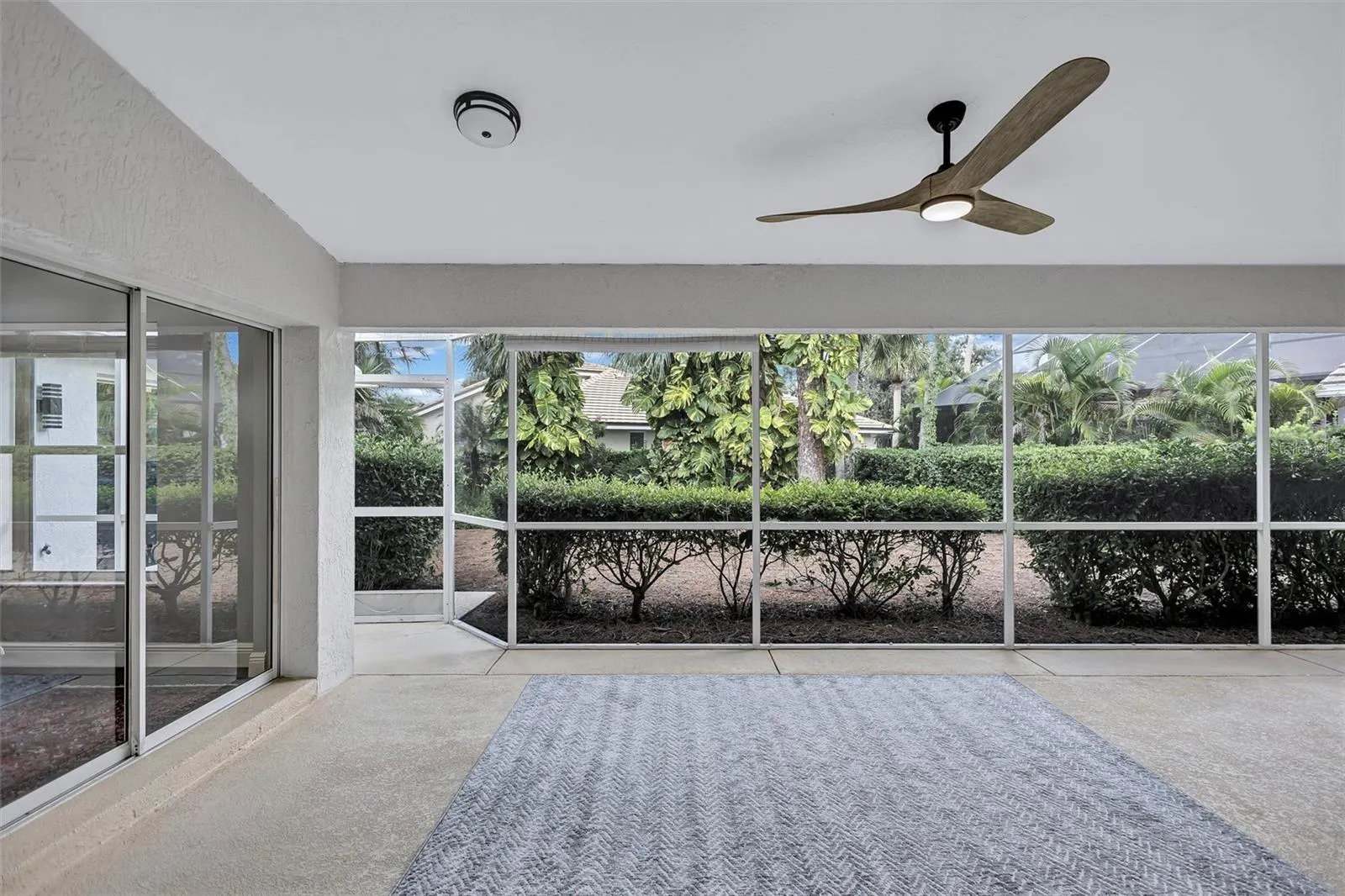 2104 TOCOBAGA LN