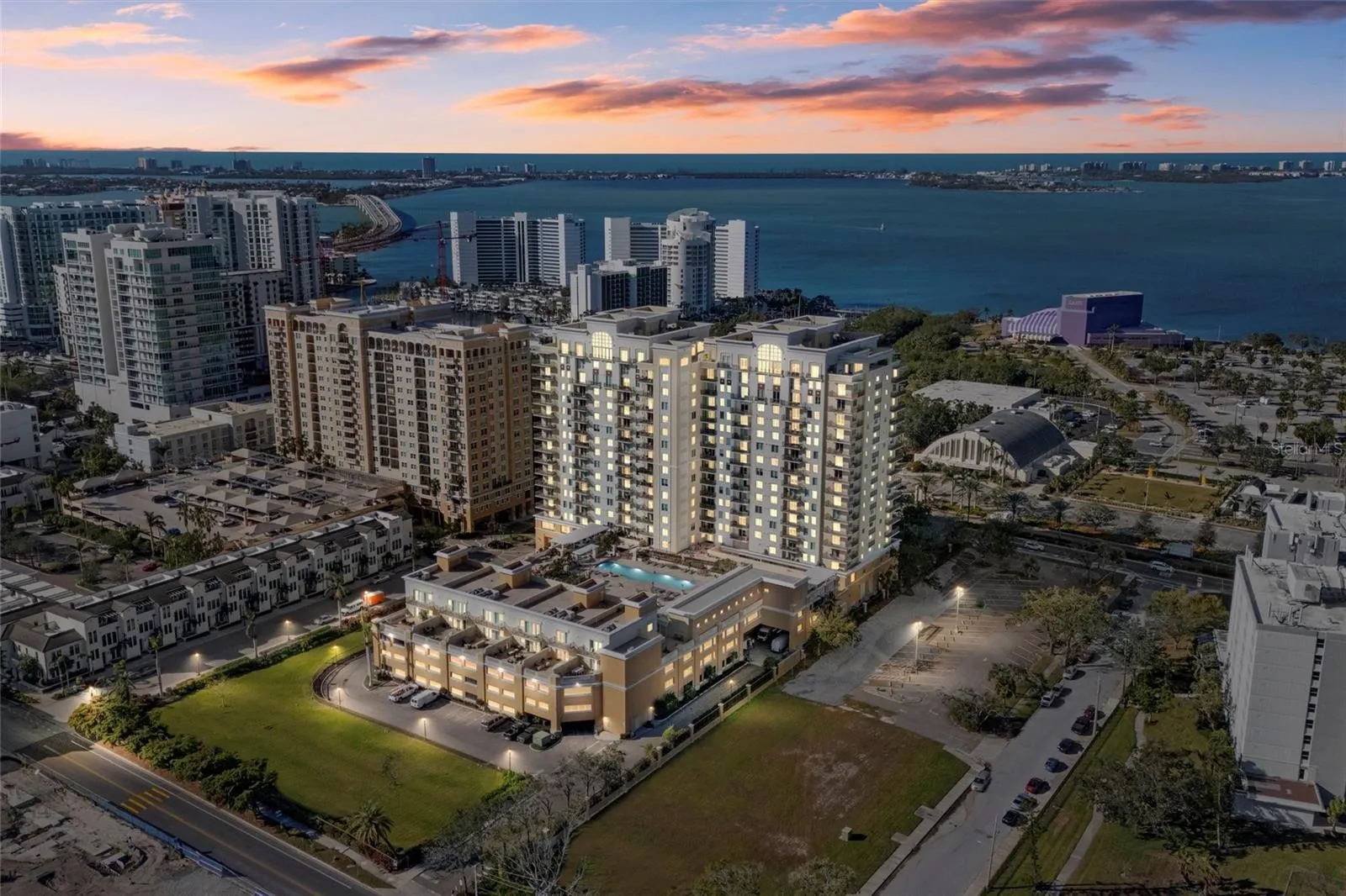 800 N TAMIAMI TRL #103 #103