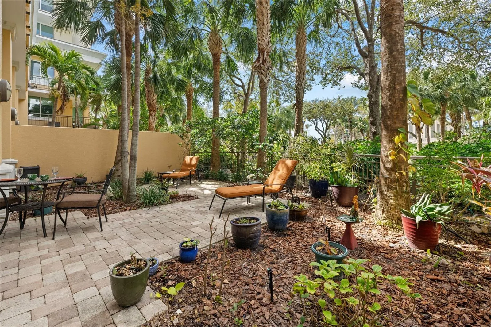 800 N TAMIAMI TRL #103 #103