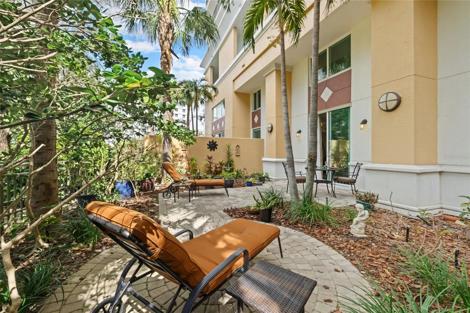800 N TAMIAMI TRL #103 #103