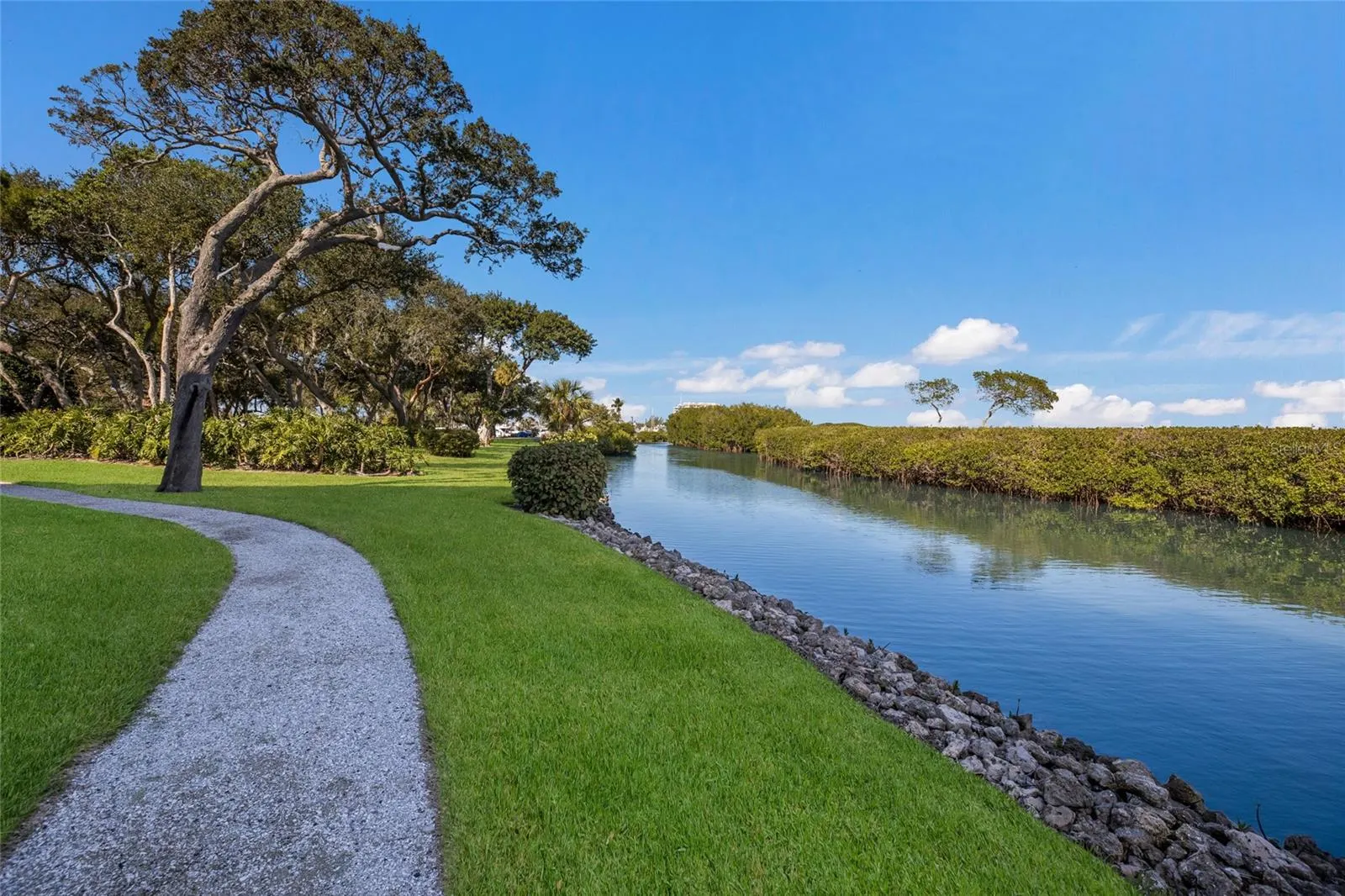 2550 HARBOURSIDE DR #333 #333