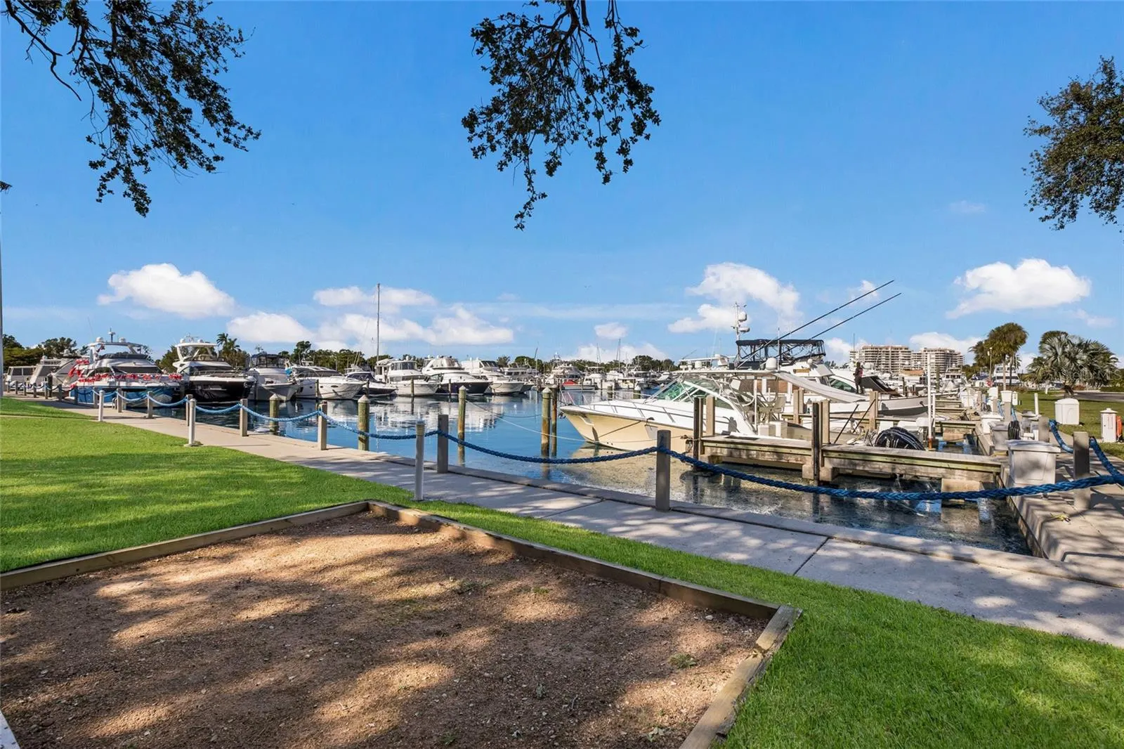 2550 HARBOURSIDE DR #333 #333