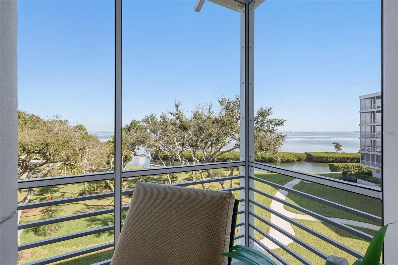 2550 HARBOURSIDE DR #333 #333